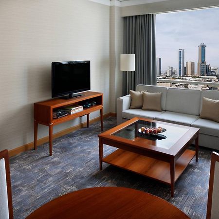 Courtyard By Marriott Kuwait City Eksteriør billede