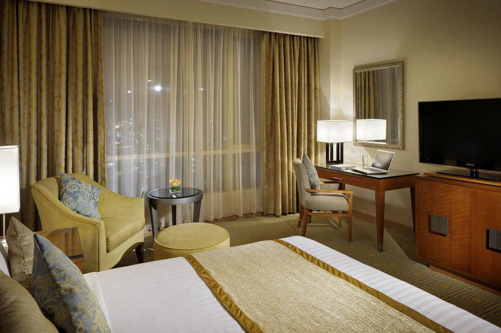 Courtyard By Marriott Kuwait City Eksteriør billede