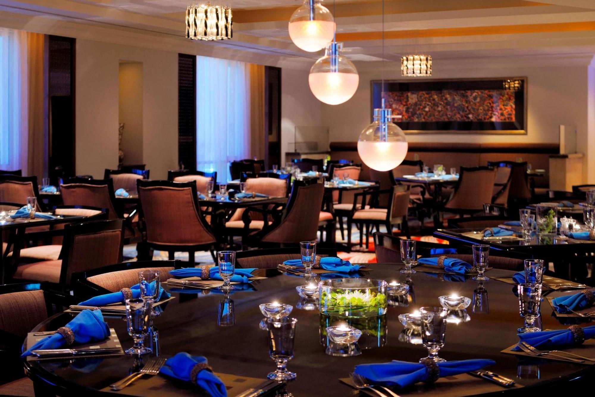 Courtyard By Marriott Kuwait City Eksteriør billede