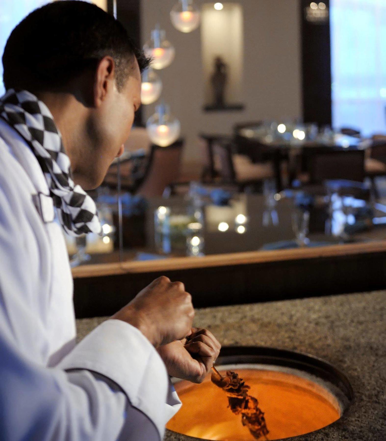 Courtyard By Marriott Kuwait City Eksteriør billede